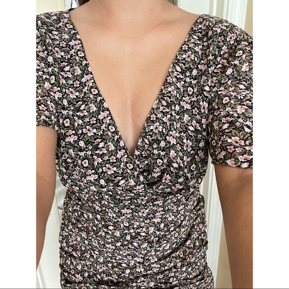 ASTR the Label Fiona Floral Dress 🌸 - Picture 5 of 8